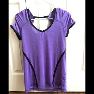 Lululemon size 6 top EUC